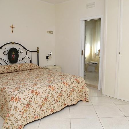 L'Airone Hotel Маргерита ди Савоя Екстериор снимка